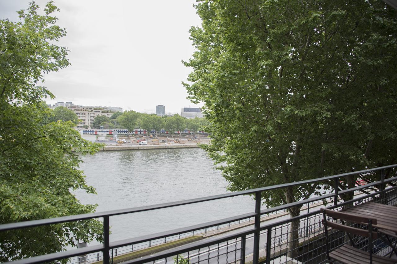 Veeve - By The Riverbank Paris Exterior photo